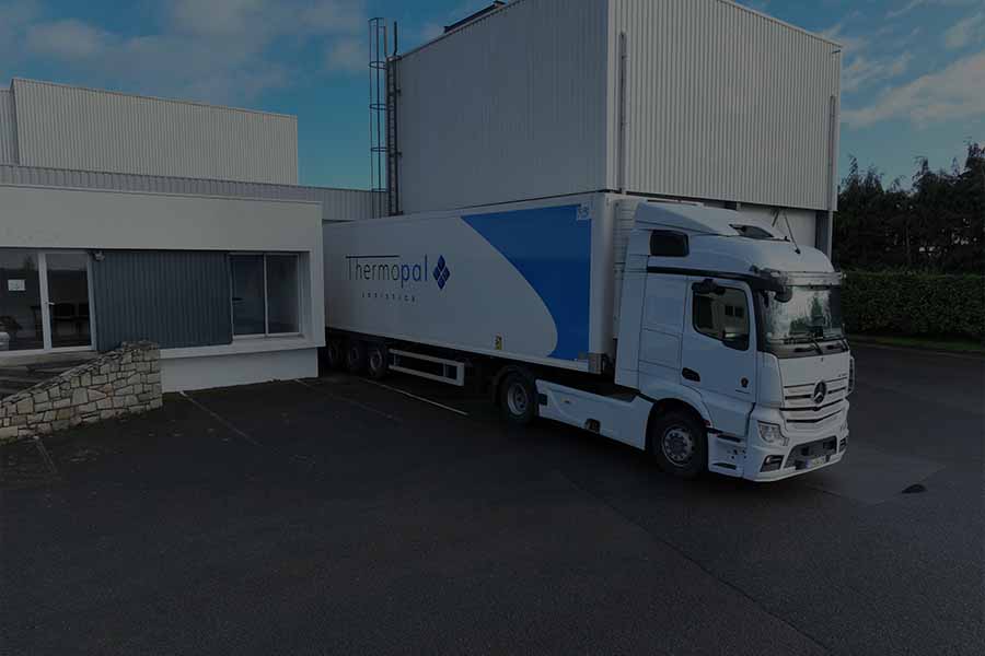 Car-Rental-Image-01 camion-thermopal-mercedes-plerin